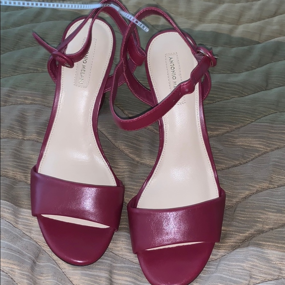 Red Heels - Picture 1 of 2